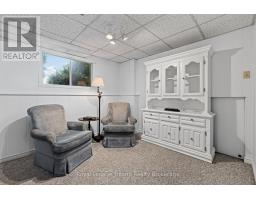 9 COMMISSIONER STREET W - 26
