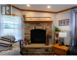 84 - 340 FRONT ROAD - 18