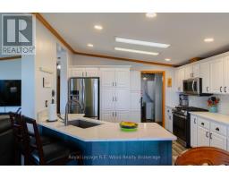 84 - 340 FRONT ROAD - 31