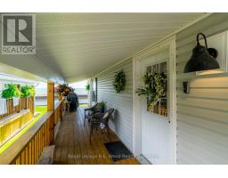 84 - 340 FRONT ROAD - 9