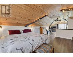301 THAMES STREET S - 21