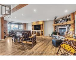 18 QUEEN STREET E - 14