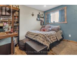 18 QUEEN STREET E - 26