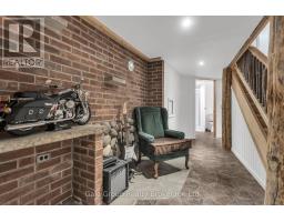 18 QUEEN STREET E - 29