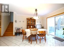 28 WELLINGTON STREET W - 16