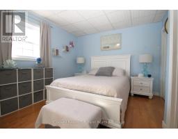 28 WELLINGTON STREET W - 24