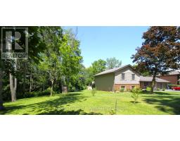 28 WELLINGTON STREET W - 5