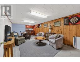 457 BULLER STREET - 38