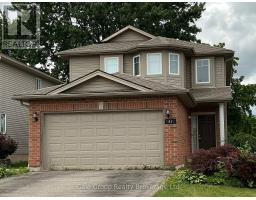 61 KERR CRESCENT - 1