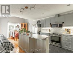 719 SOUTHWOOD WAY - 9