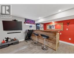 644 HUMMINGBIRD CRESCENT - 4