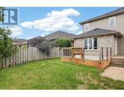644 HUMMINGBIRD CRESCENT - 40