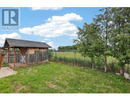 644 HUMMINGBIRD CRESCENT - 42