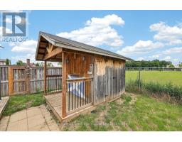644 HUMMINGBIRD CRESCENT - 43