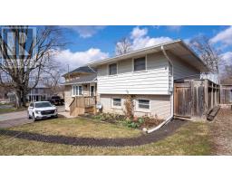 117 WONHAM STREET S - 3