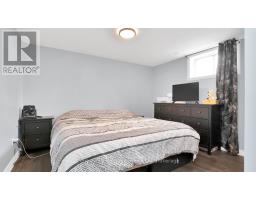 117 WONHAM STREET S - 33