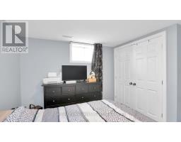 117 WONHAM STREET S - 34