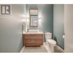 8 PITTOCK PARK ROAD - 30