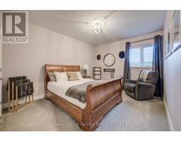 8 PITTOCK PARK ROAD - 40