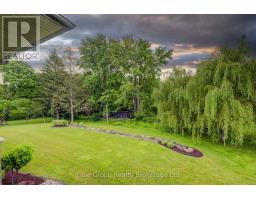 8 PITTOCK PARK ROAD - 47