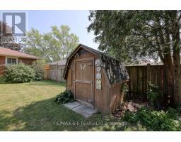 18 CHISHOLM DRIVE - 11