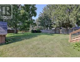 18 CHISHOLM DRIVE - 12