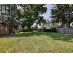 18 CHISHOLM DRIVE - 13