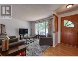 18 CHISHOLM DRIVE - 20