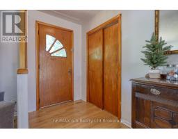 18 CHISHOLM DRIVE - 23