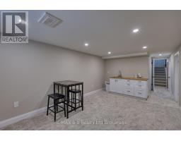 18 CHISHOLM DRIVE - 34