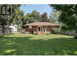 18 CHISHOLM DRIVE - 8
