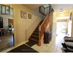 43 TRILLIUM DRIVE - 18