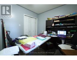 43 TRILLIUM DRIVE - 27