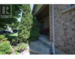 43 TRILLIUM DRIVE - 3