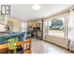 17 POTTERS ROAD - 5