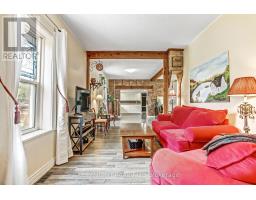 17 POTTERS ROAD - 8