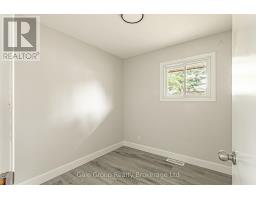 32A GLENDALE DRIVE - 13
