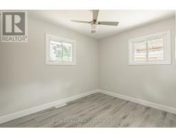 32A GLENDALE DRIVE - 15