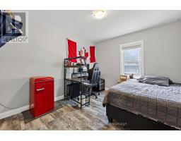 272 WELLINGTON STREET N - 20