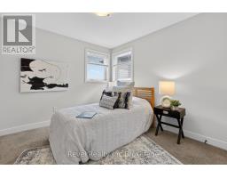 32 SUTHERLAND CRESCENT - 19