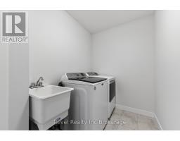 32 SUTHERLAND CRESCENT - 20