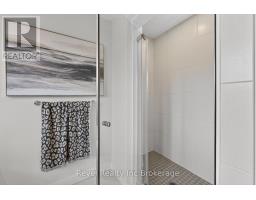 32 SUTHERLAND CRESCENT - 28