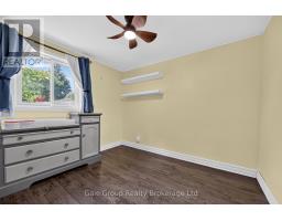 925 SUNSET BOULEVARD - 24