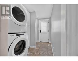 925 SUNSET BOULEVARD - 26