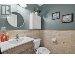 762 FRONTENAC CRESCENT - 8