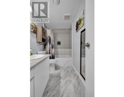 7 - 863 PARKINSON ROAD N - 10