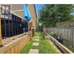 7 - 863 PARKINSON ROAD N - 21
