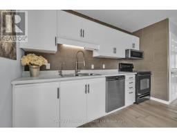 7 - 863 PARKINSON ROAD N - 6