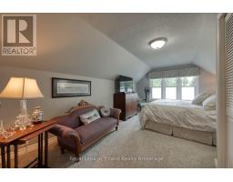 763 WILTON CRESCENT - 23