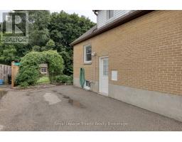 763 WILTON CRESCENT - 32
